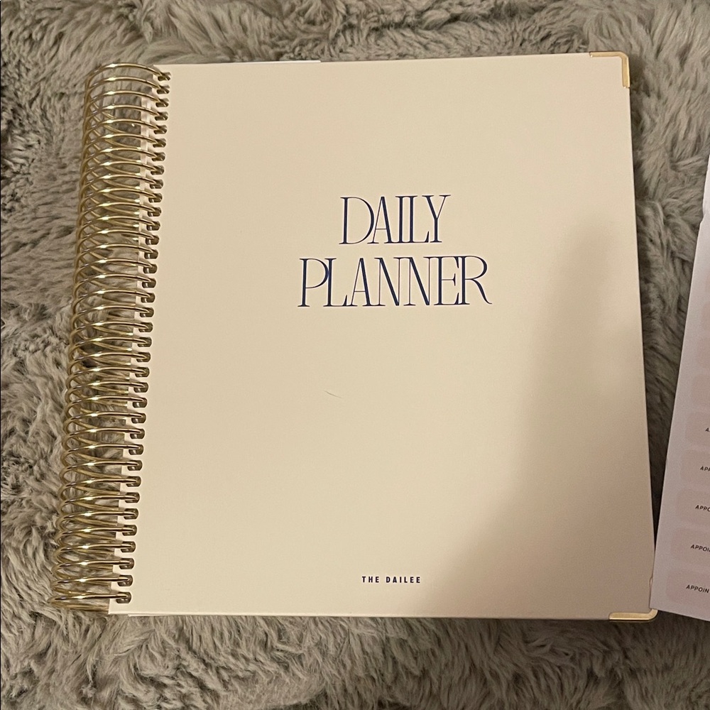 SOLD OUT DAILEE 2025/2026 weekly planner in the cream hard cover w denim writing